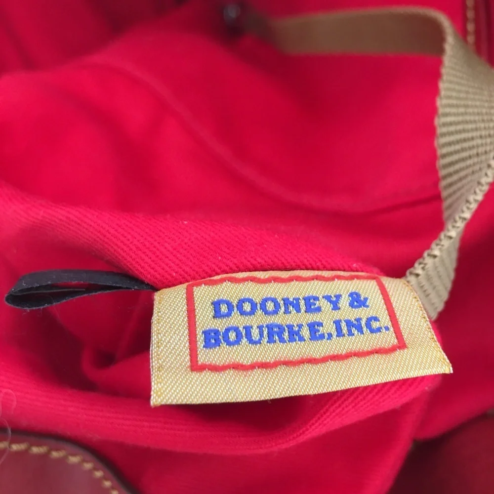 100% Auth Dooney & Bourke Tote Bag Red Leather Locket Clasp